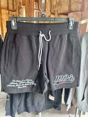 Mitchell & Ness 1904 Embroidered Sweat Shorts Black Size Large